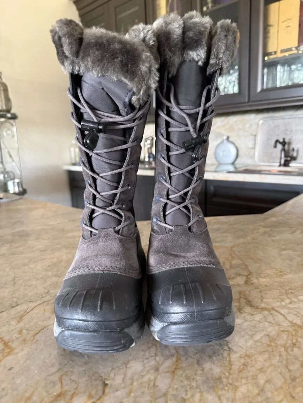 Women's Baffin Iceland Snow Boots NWT Size 7